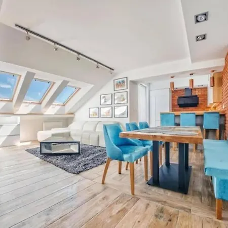 아파트 Close-central - One Bedroom With Balcony - Center - Sb12 그단스크
