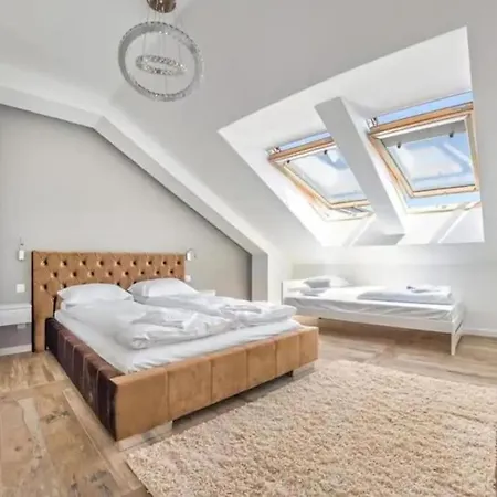 Close-central - One Bedroom With Balcony - Center - Sb12 Gdańsk